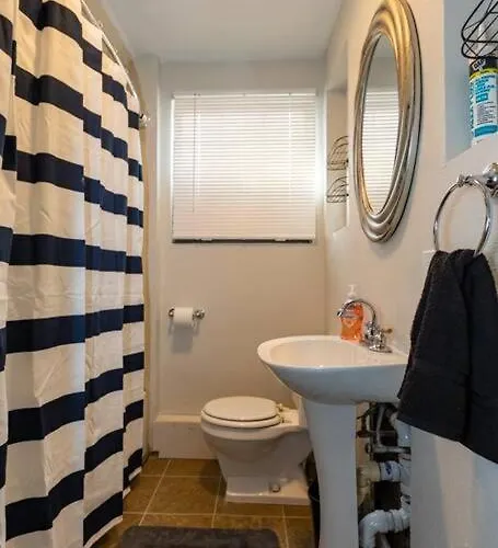 Holiday home Cozy & Comfy In The - W Parking Pittsburgh