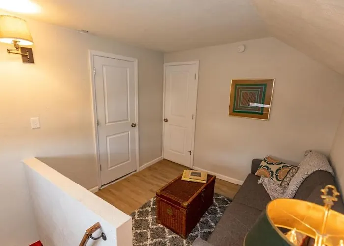 Holiday home Cozy & Comfy In The - W Parking Pittsburgh